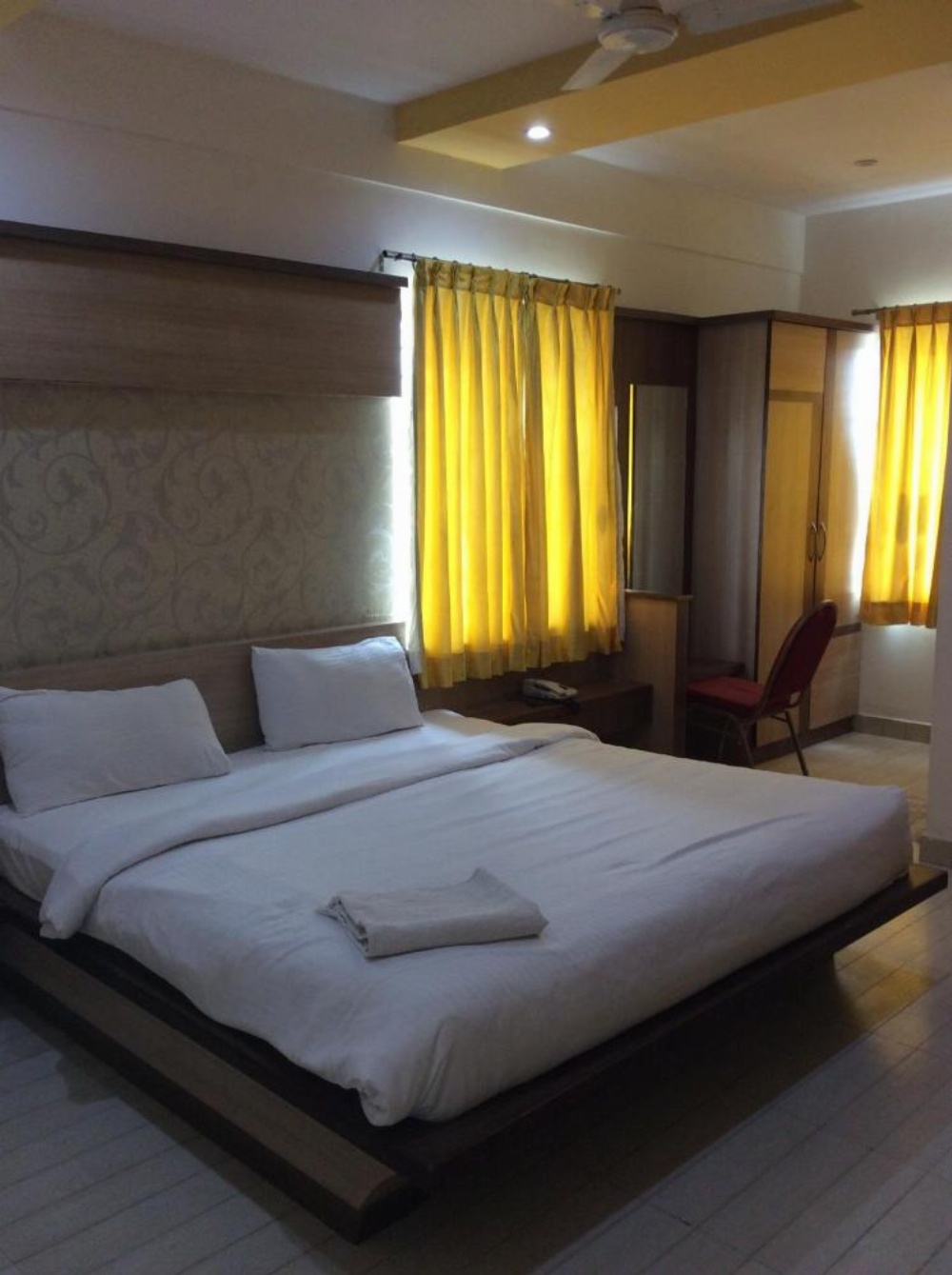 Room image 2