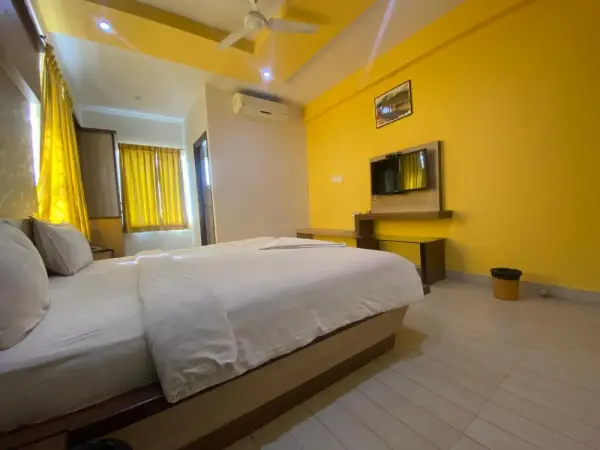 HOTEL SRI VAARI RESIDENCY 4